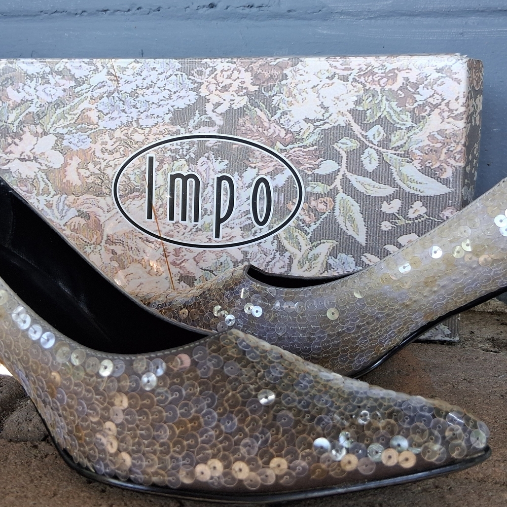 Impo Shimmering Silver Sequin Heels - Picture 2 of 8
